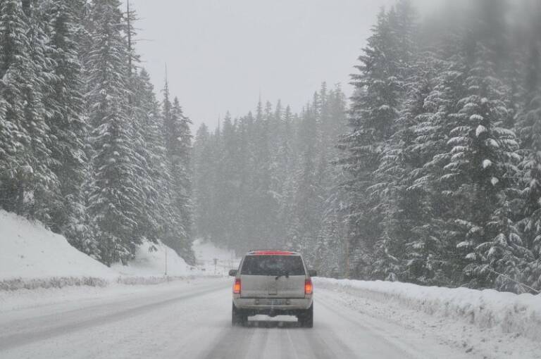 Winter Emergency Car Kit – Necessary Supplies to Keep in Your Car