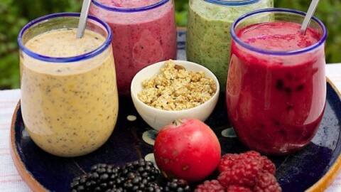 Colorful Healthy Smoothies (2)