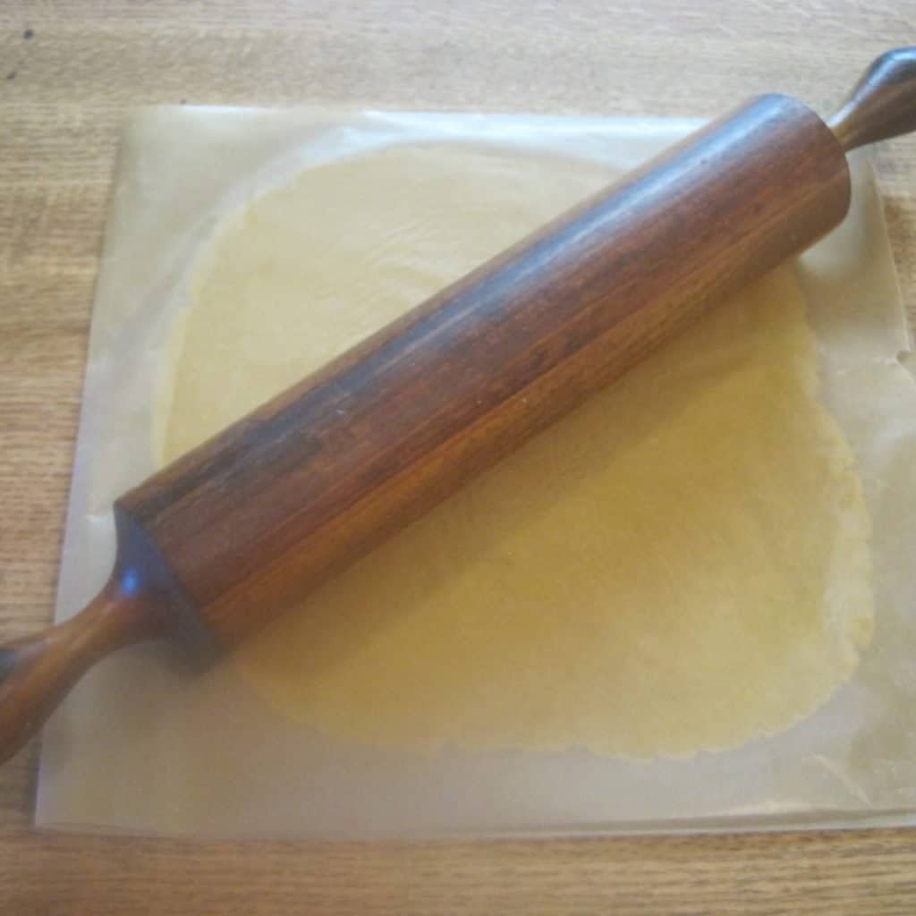 Rolling Pin and Pie Crust